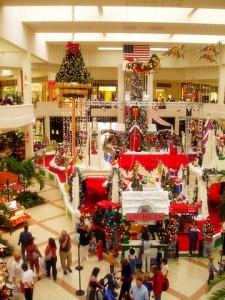 mall-at-christmas